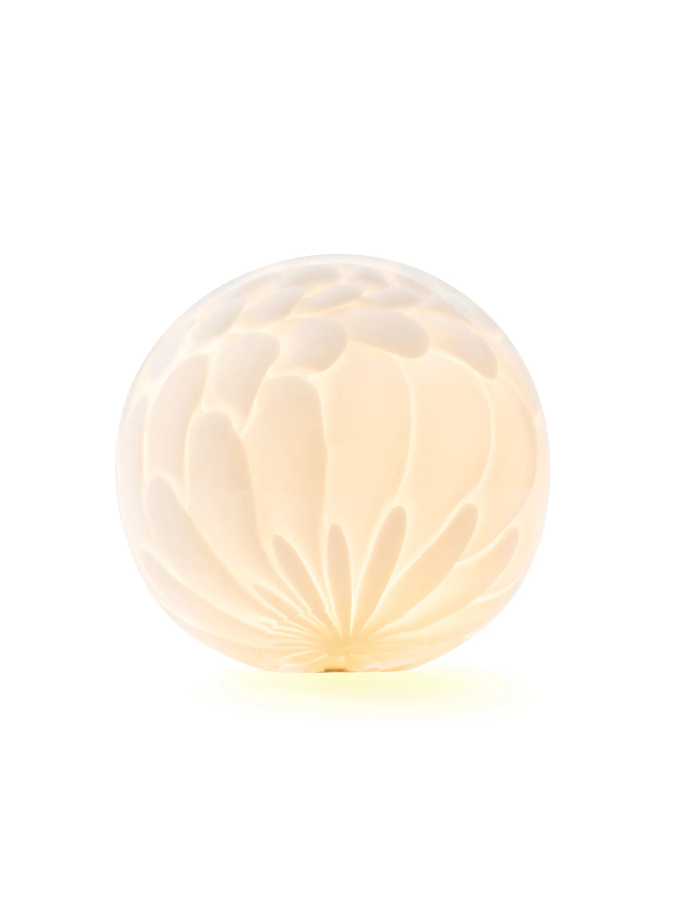 Bocci 118p batteridrevet lampe i hvitt glass med lang batteritid
