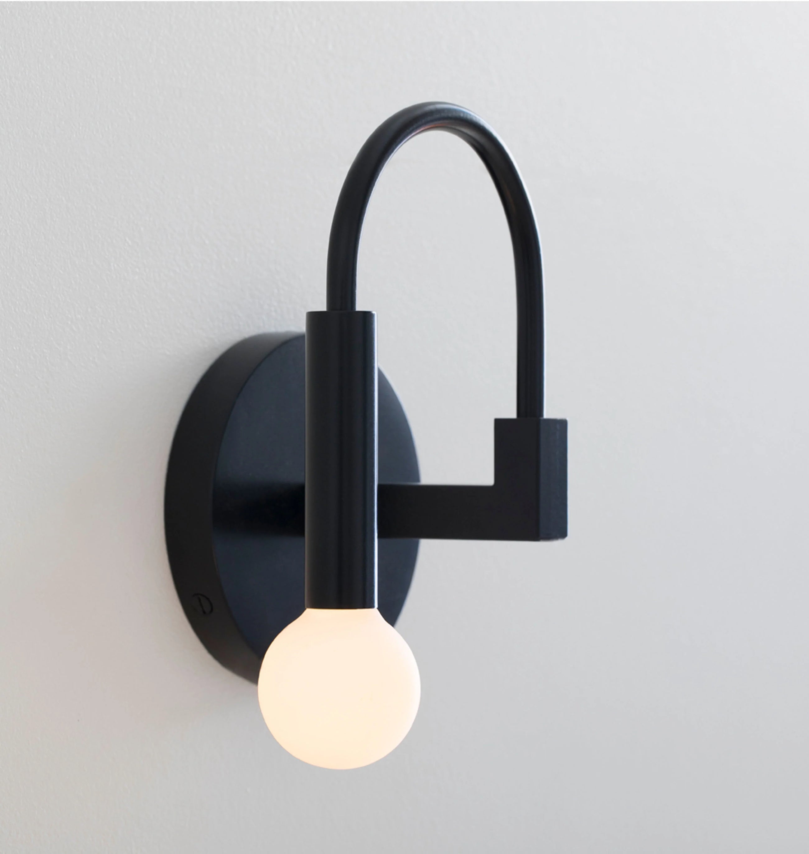 Arch Vegglampe