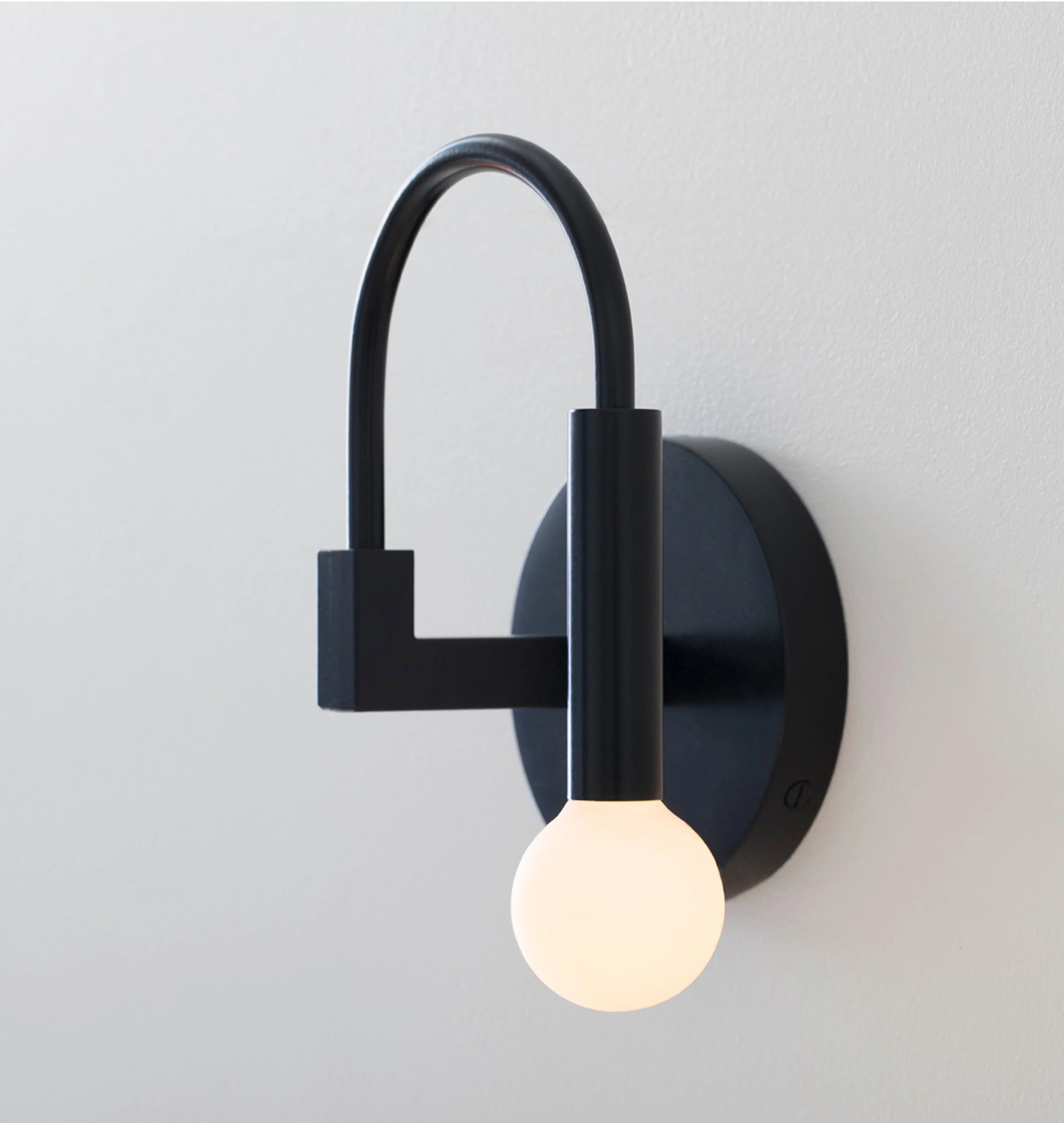 Arch Vegglampe