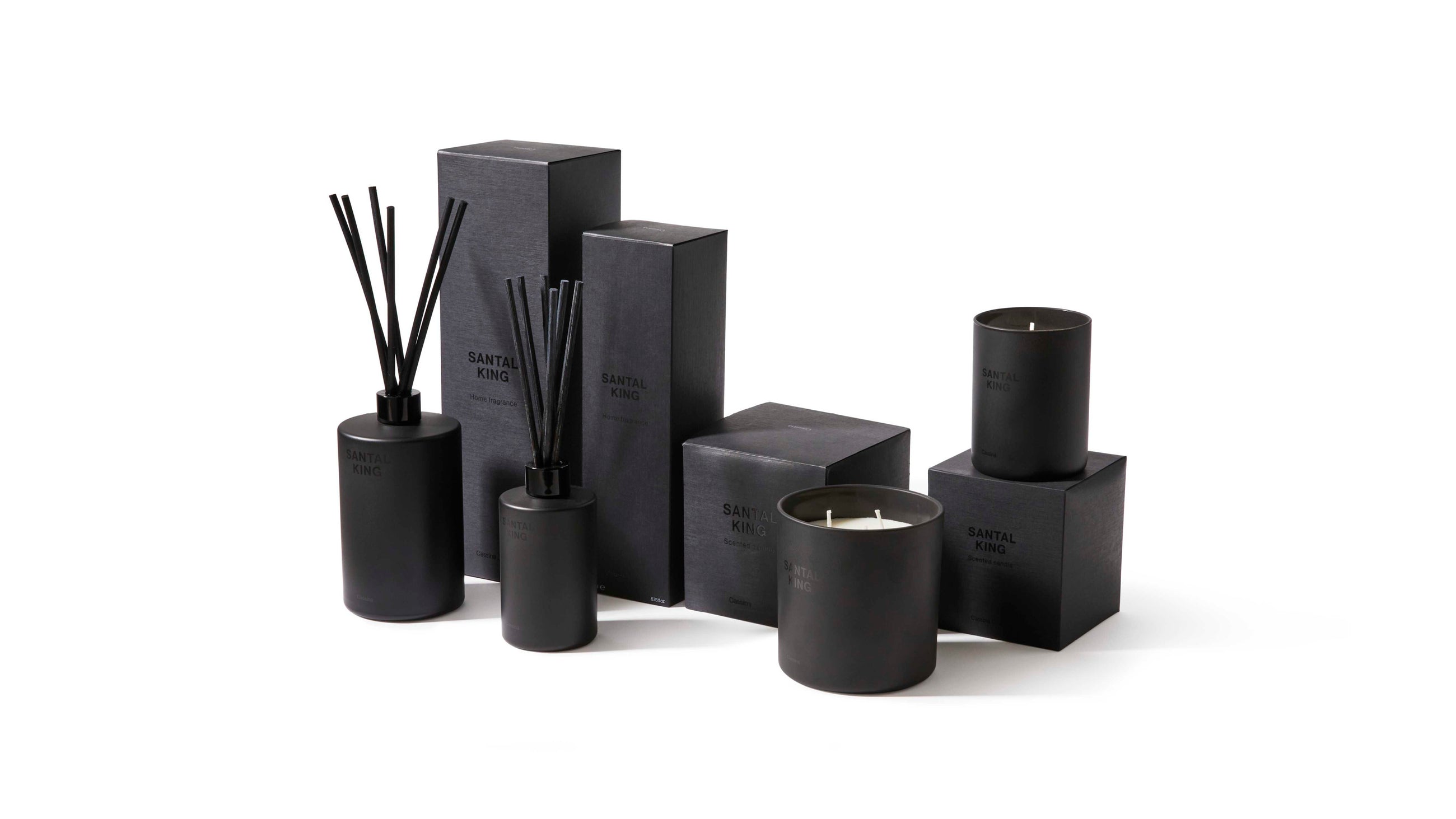 Cassina Santal King serien i alle størrelser, duftpinner og duftlys