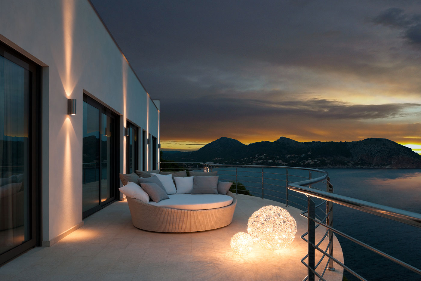 Fil de Fer Utendørs Gulvlampe