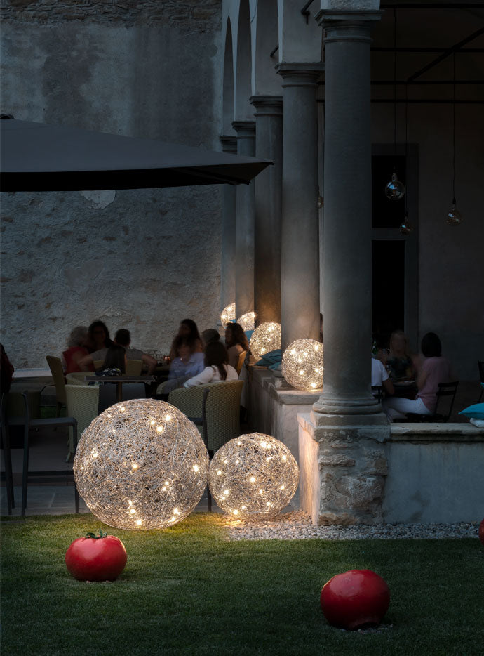 Fil de Fer Utendørs Gulvlampe