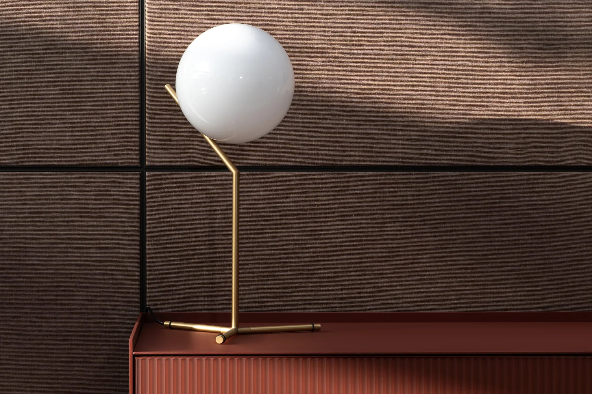 IC T1 High Bordlampe