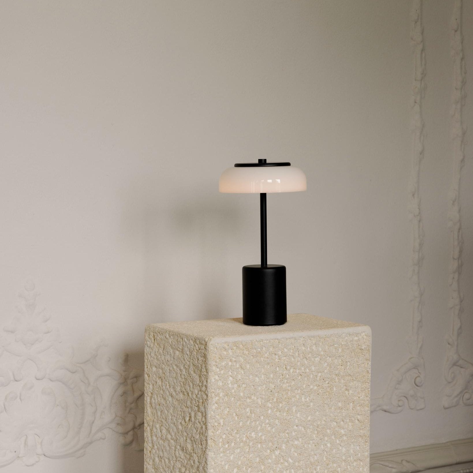 Blossi Table Mini Oppladbar Lampe