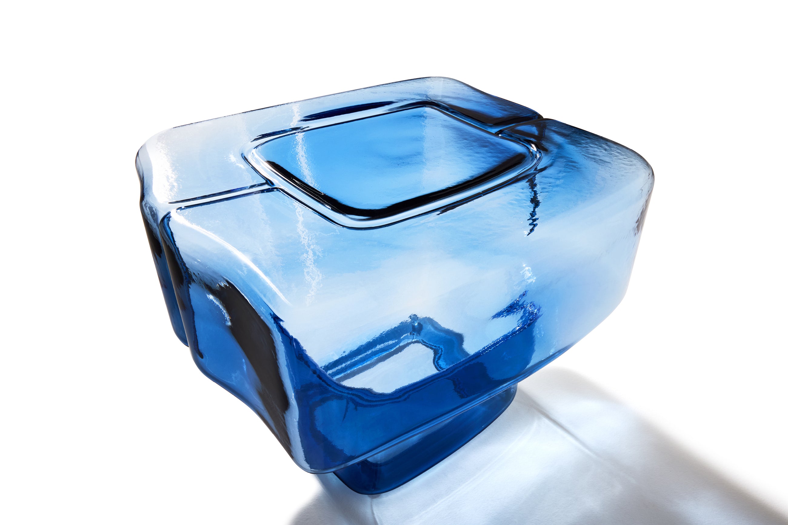 Fluid Joinery Sidebord