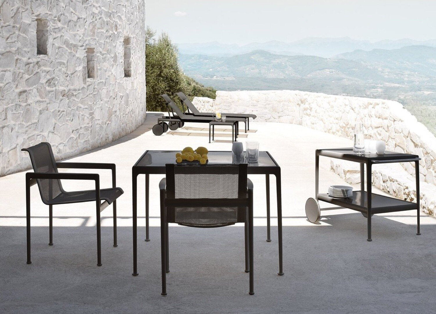 1966 Outdoor Spisebord