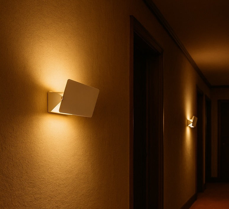 APPLIQUE À VOLET PIVOTANT DOUBLE