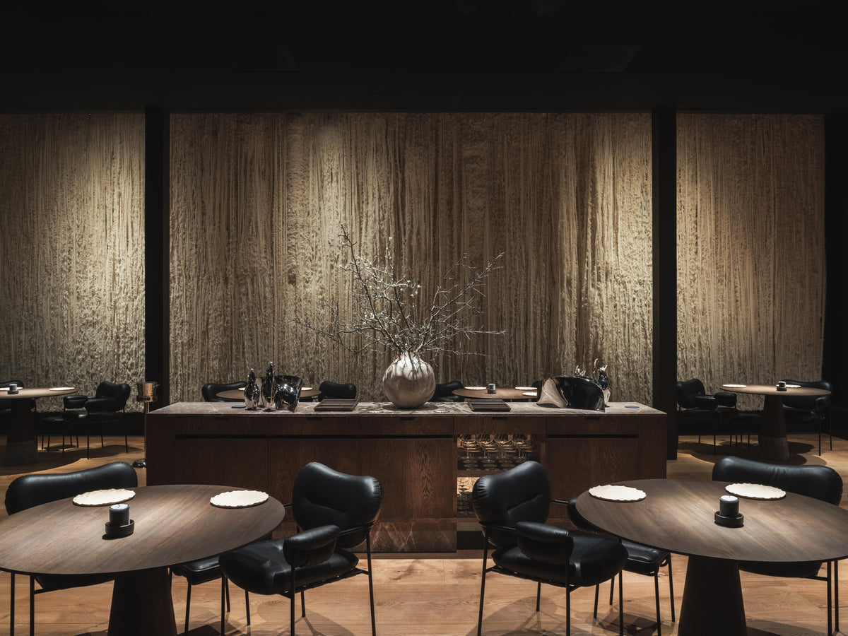 Maaemo i ny drakt