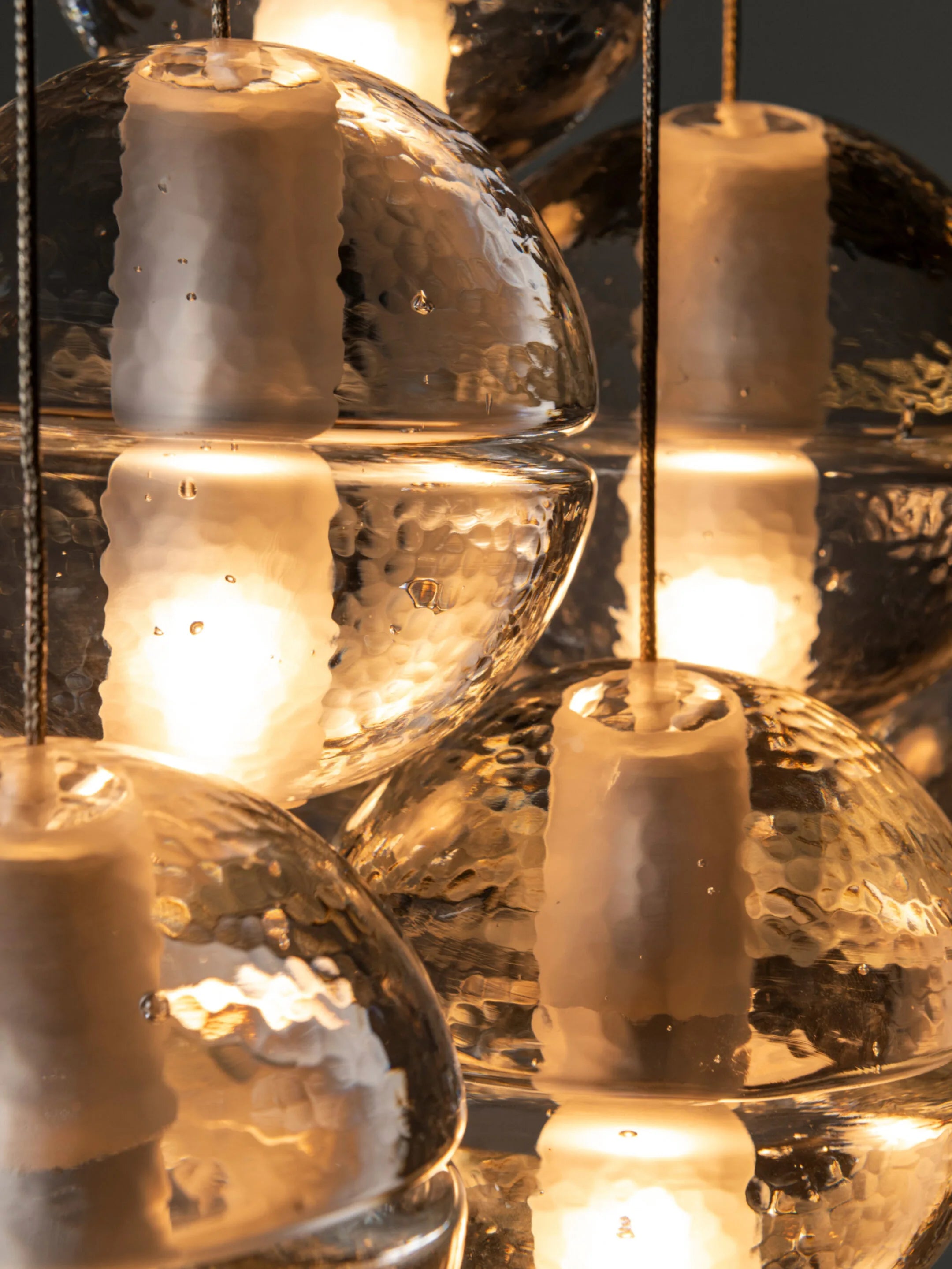 Bocci 14.10 designlampe i klart glass detaljbilde 