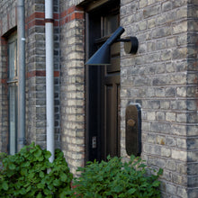 AJ 50 Utendørs Vegglampe