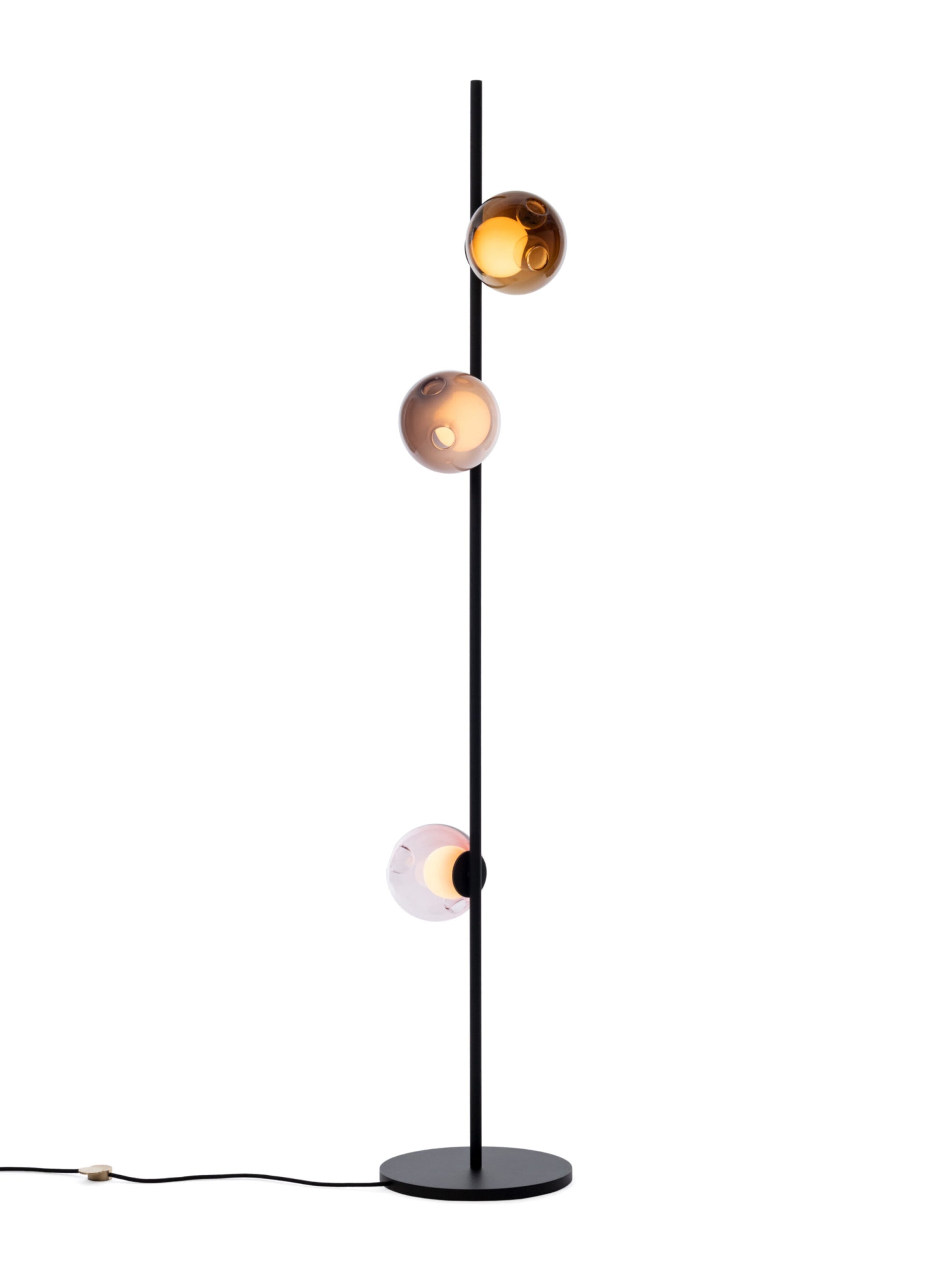 28.3 Gulvlampe Høy