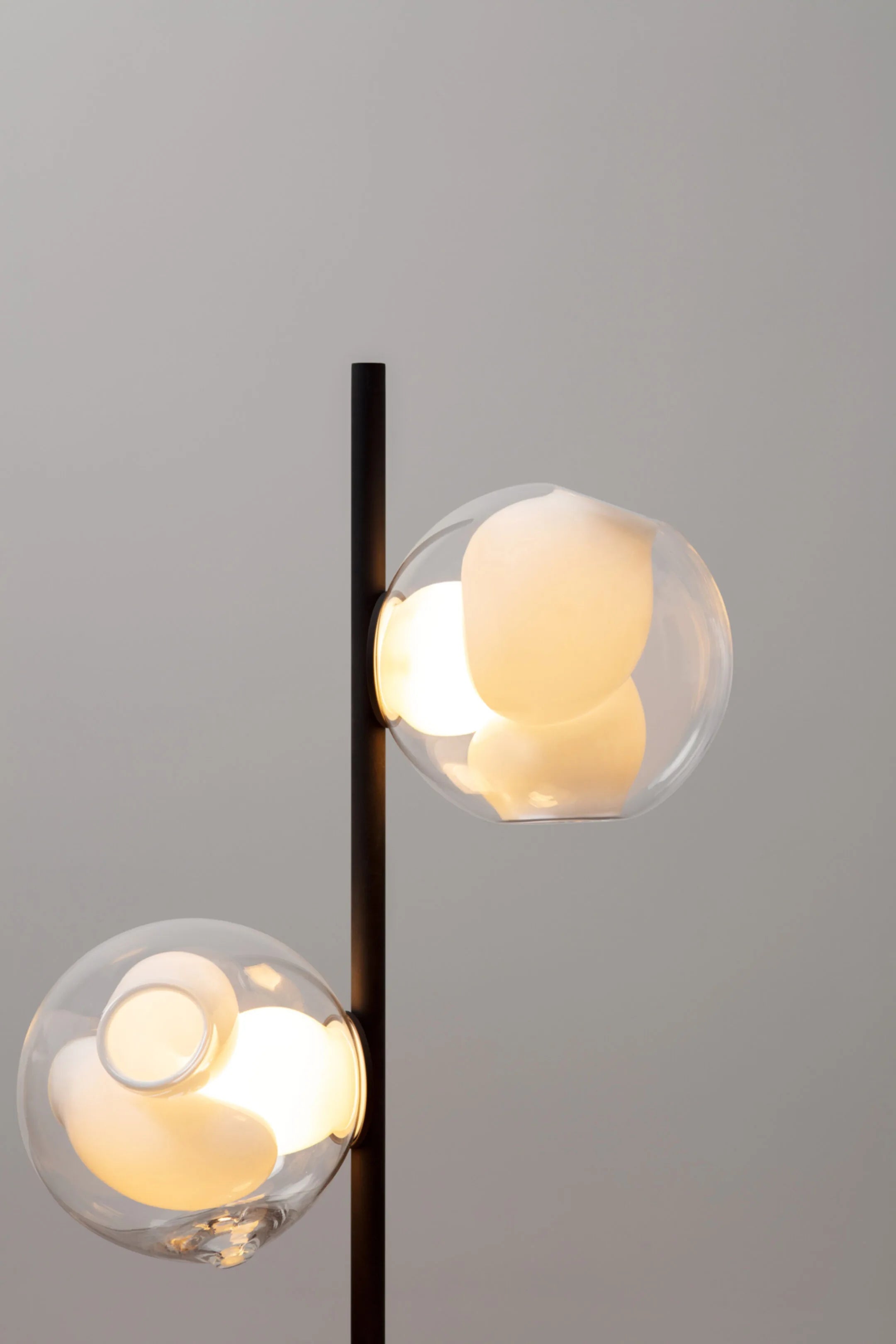 38.3 Gulvlampe Lav