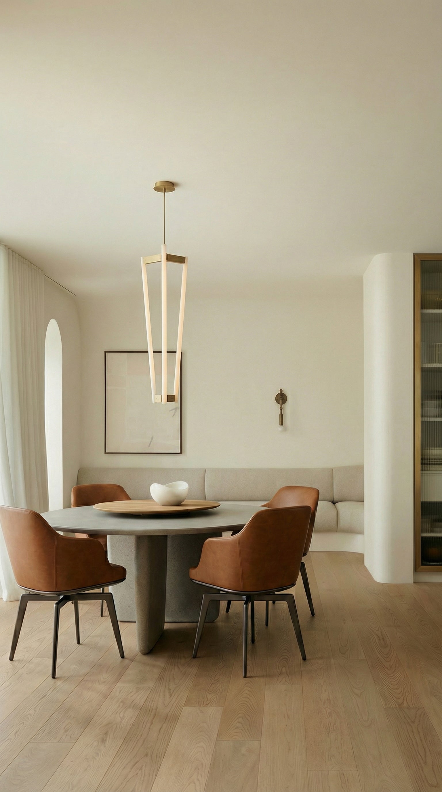 Caratos Spisestol m/Sving - Utstillingsmodell