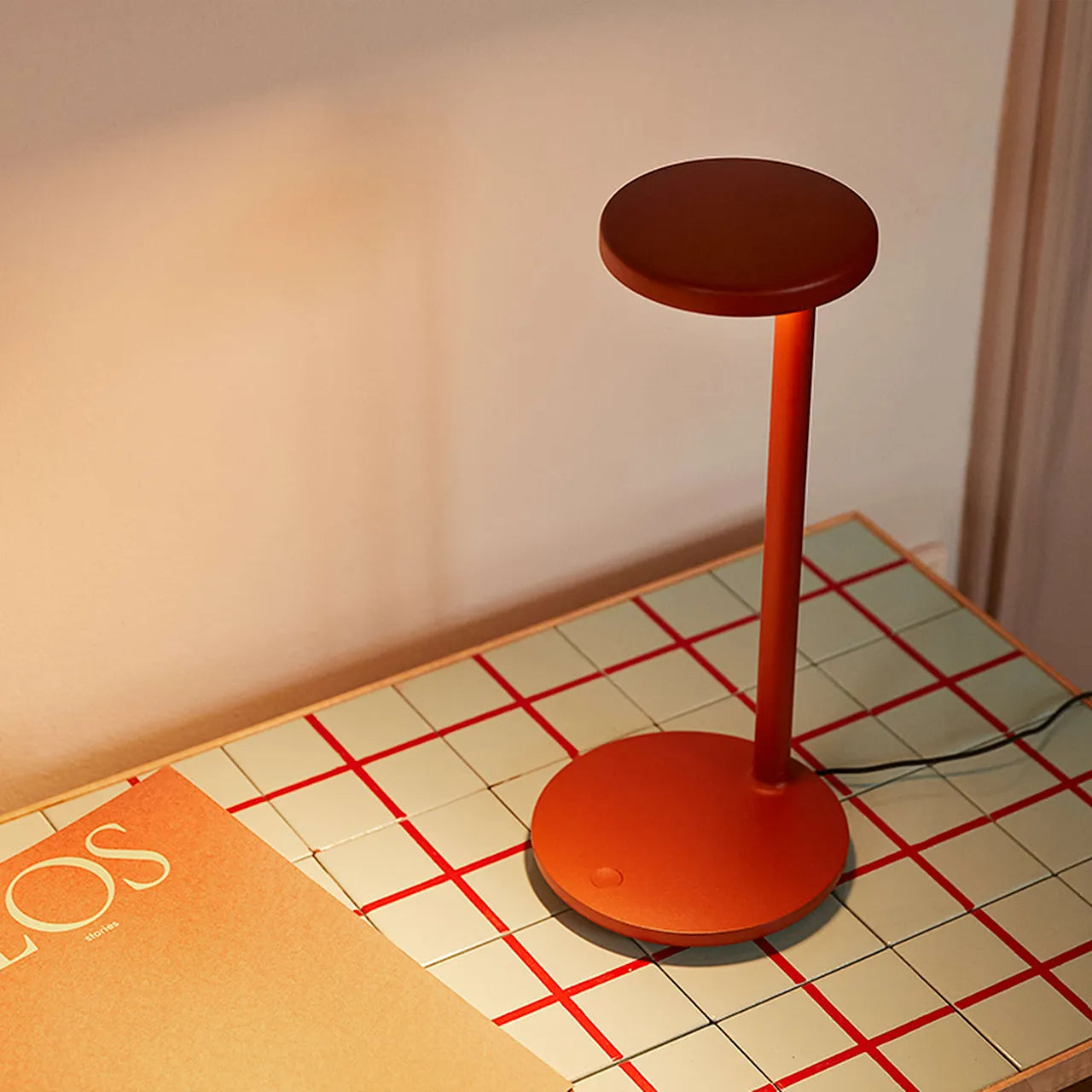 Oblique Qi Oppladbar Lampe
