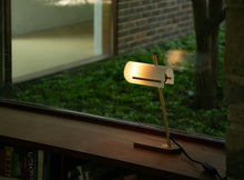 Modernist Desk Bordlampe