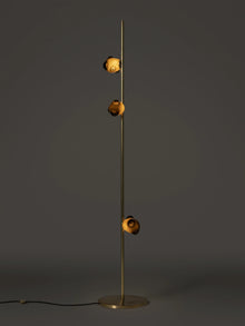 57.3 Gulvlampe Høy