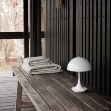 Panthella 160 Oppladbar lampe