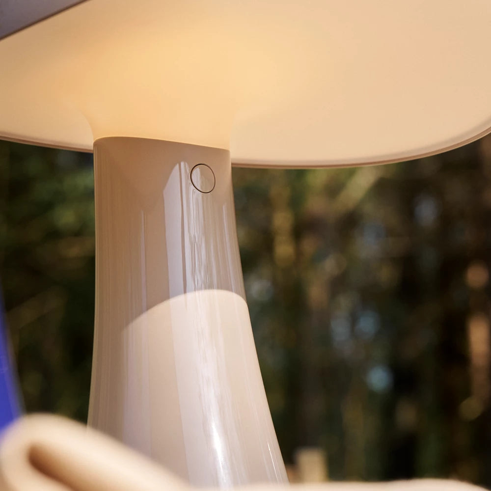 Nærbilde av Rumee Portable lampe fra Louis Poulsen