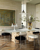 Frisbi taklampe fra Flos over spisebord 