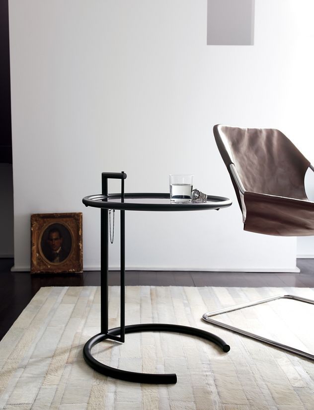 Classicon Eileen Gray E1027 Adjustable Table Sidebord i sortlakkert 