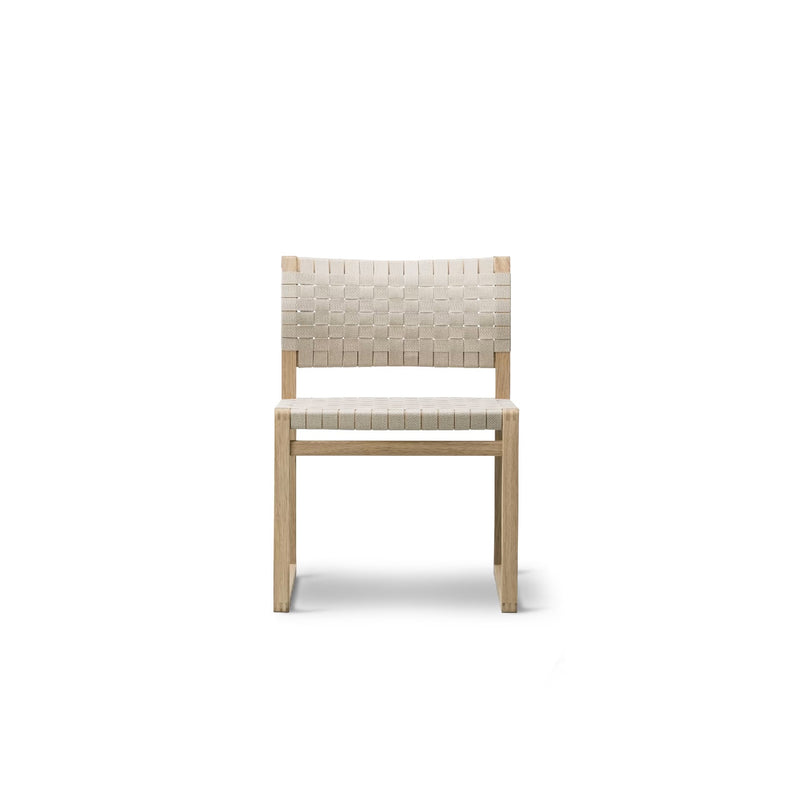 BM61 Linen Spisestol