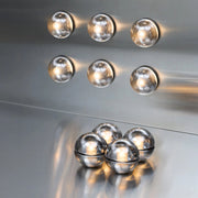Bocci 14 Mirror i lysinstallasjon med håndpåført speilfinish