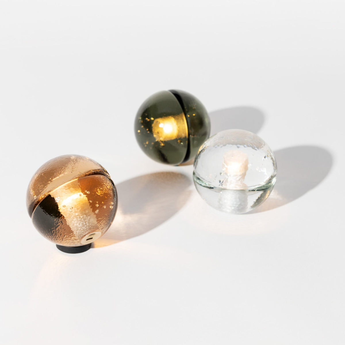 Bocci 14p oppladbare lamper i ulike farger av håndstøpt glass