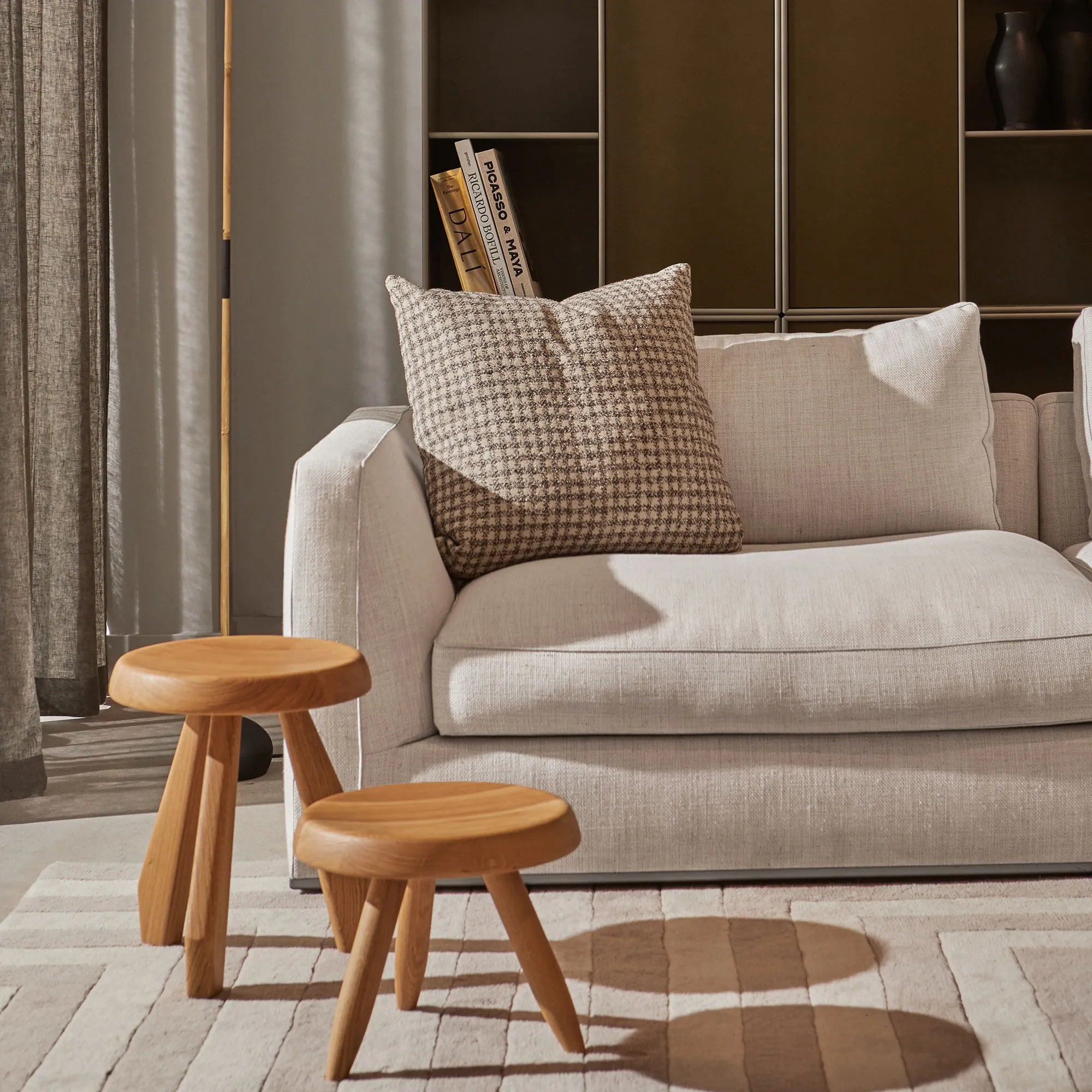 Tabouret Berger og Tabouret Meribel fra Cassina 