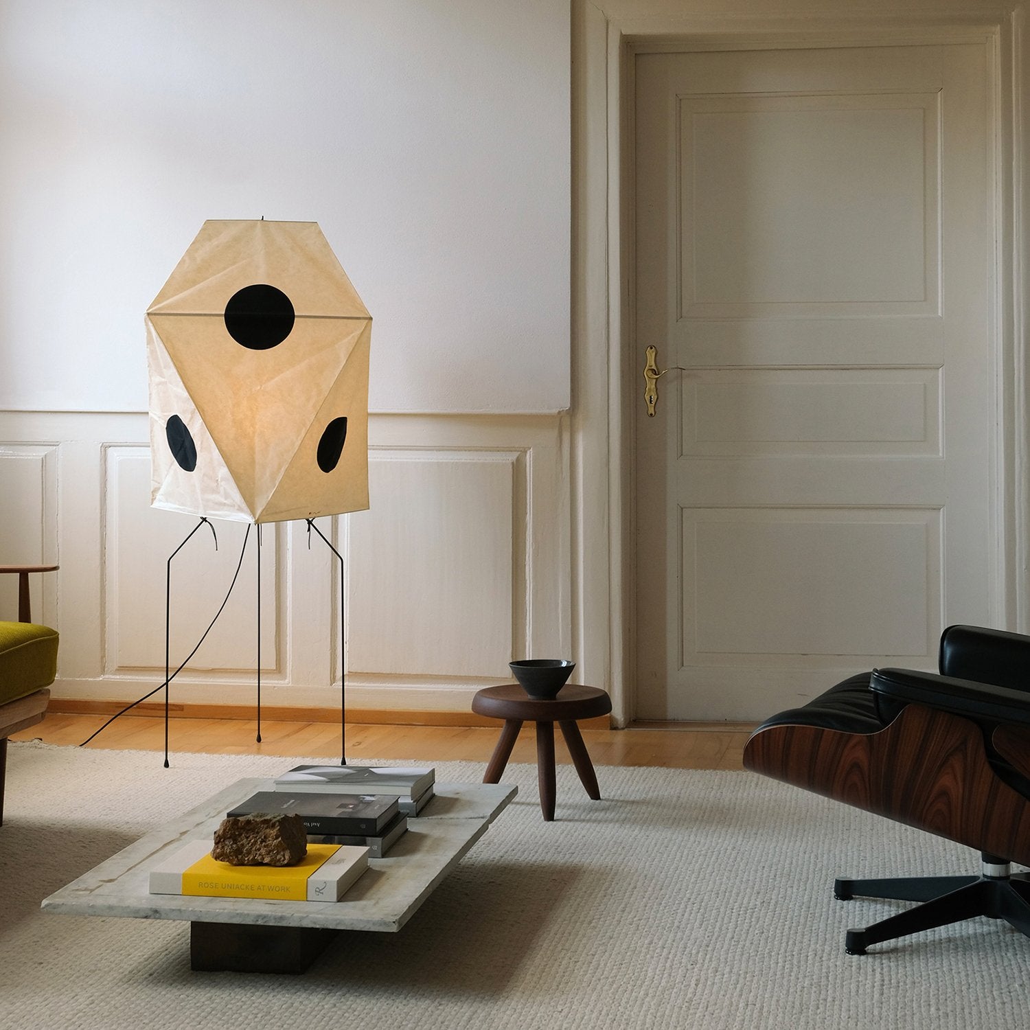 Tabouret Berger krakk fra Cassina i oljet amerikansk valnøtt