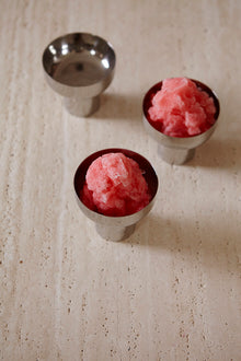 Essei Design Apollo Cocktailglass som dessertskål