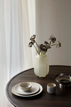 Essei Design Apollo Bowl på spisebord, serveringsskål i krom