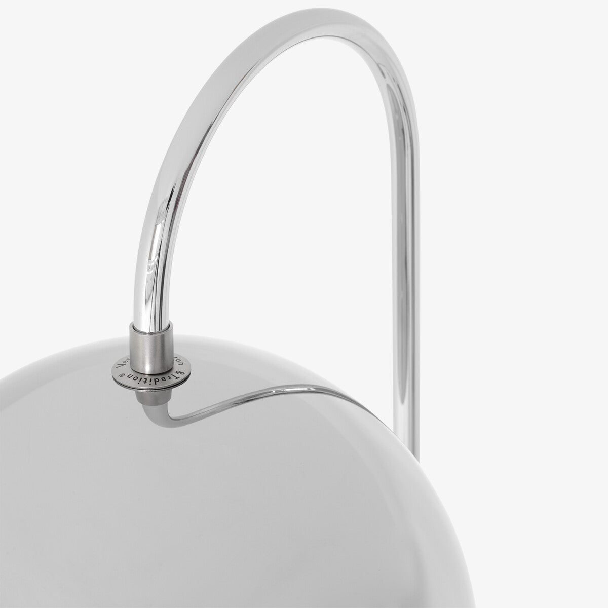 leselampe i krom fra danske verner panton