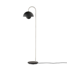 sort gulvlampe fra danske designklassiker &tradition flowerpot