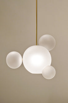 Bolle 04 Taklampe fra Giopato & Coombes  med frostet glass 