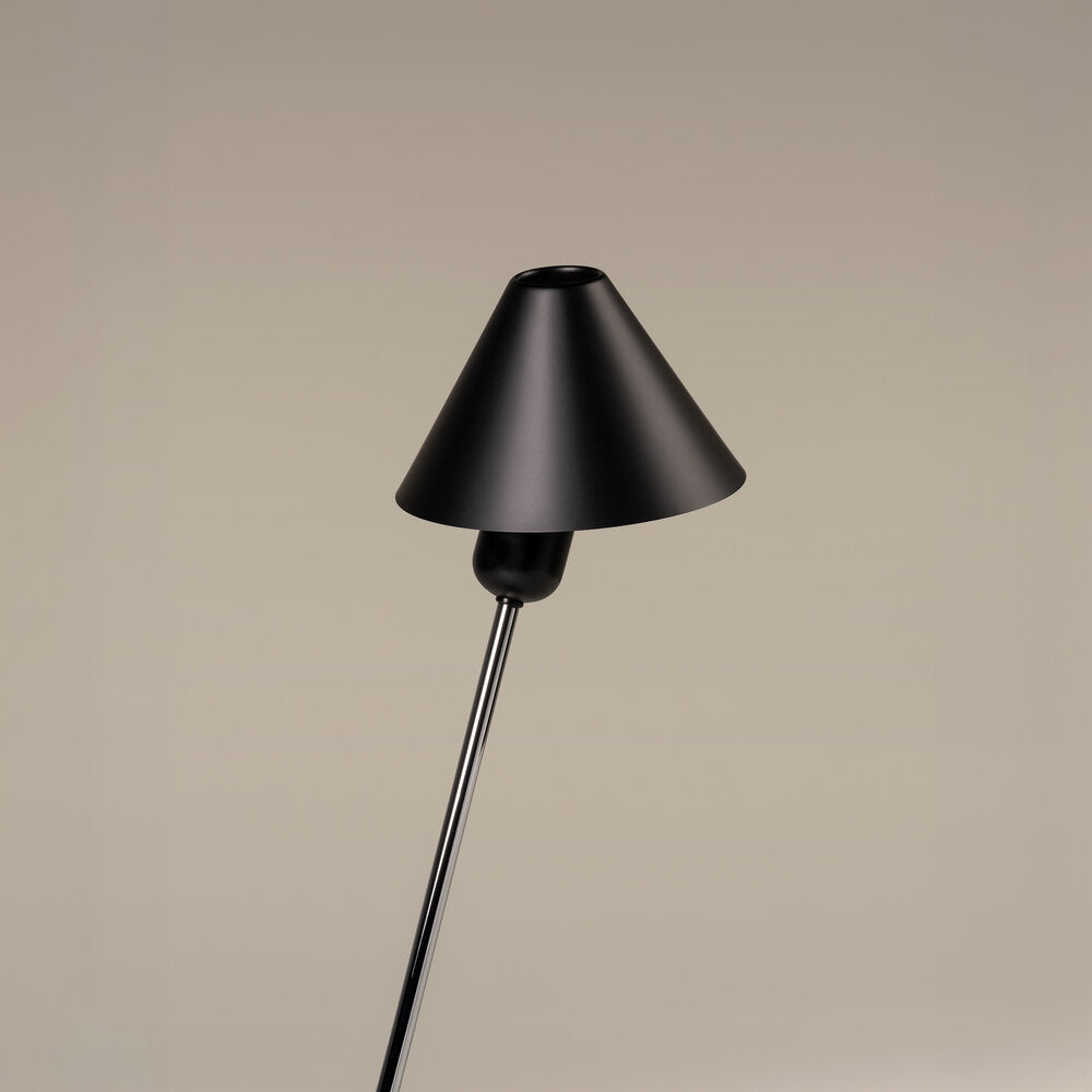 Santa & Cole Gira Bordlampe, detaljbilde