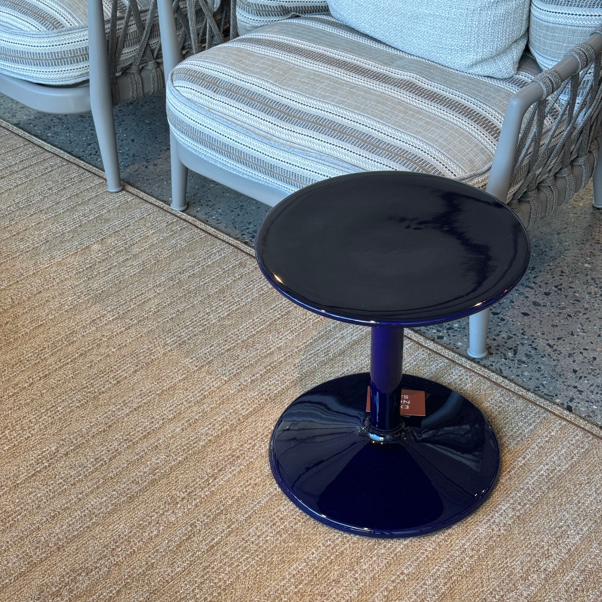 Spool Outdoor Sidebord Ocean Blue - Utstillingsmodell