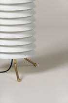 Maija Bordlampe fra Santa & Cole, detalj