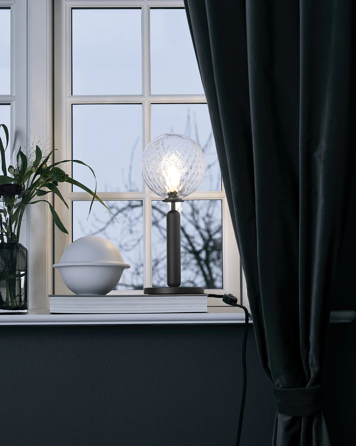 Miira Bordlampe Rock Grey/Optic Clear - Utstillingsmodell