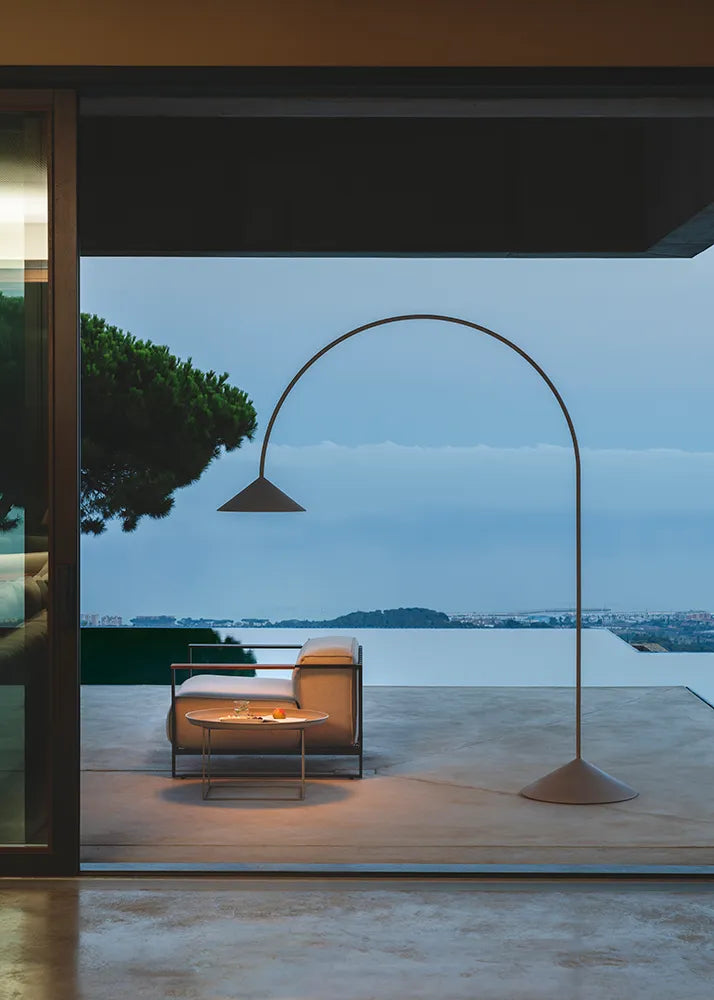 Out Outdoor Gulvlampe - Utstillingsmodell