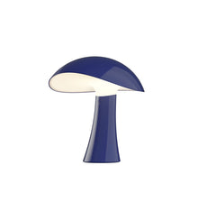 Rumee oppladbar lampe fra Louis Poulsen i blå