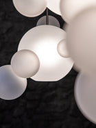 Bolle 04 Frosted Pendant fra Giopato & Coombes 