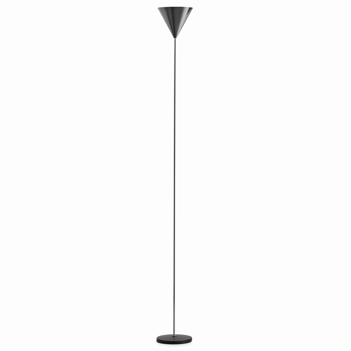 Imbuto gulvlampe med oppadrettet konisk skjerm fra Azucena