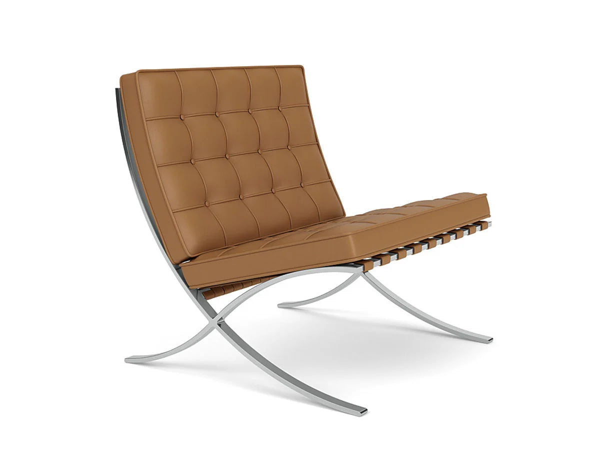 Barcelona Relax loungestol fra Knoll i cognacfarget lær med rustfritt stålramme og håndsydde detaljer.