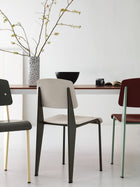 Standard SP spisestol fra Vitra i forskjellige farger til spisebord 