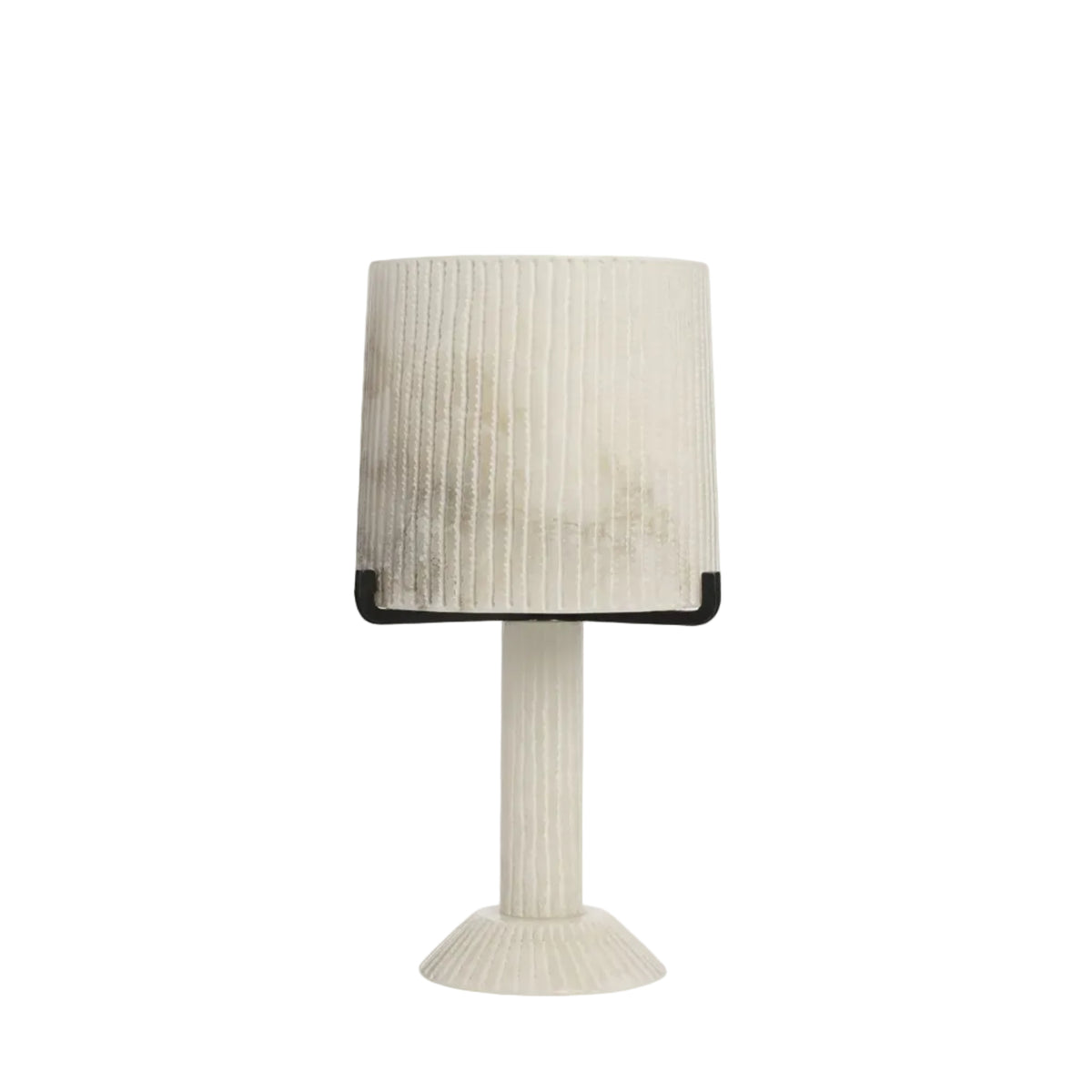 Acropolis bordlampe fra CTO Lighting med håndhugget alabast og detaljer i sort stål