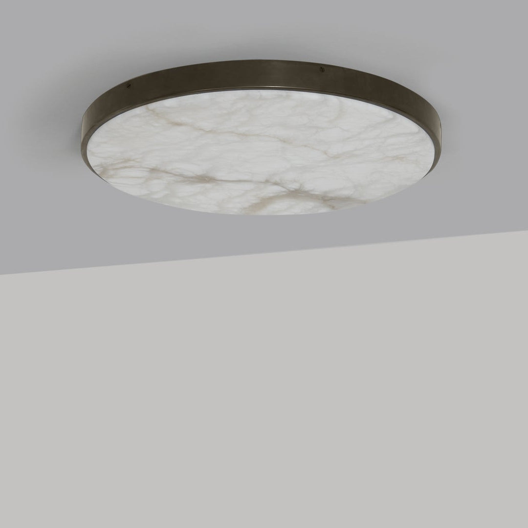 Anvers taklampe og vegglampe fra CTO Lighting med rund alabastskive i metallramme
