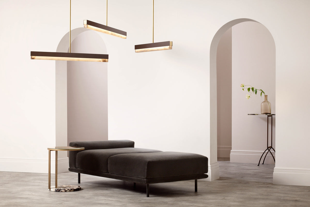 Artes pendel fra CTO Lighting med avlang alabastskjerm og smalt metalloppheng
