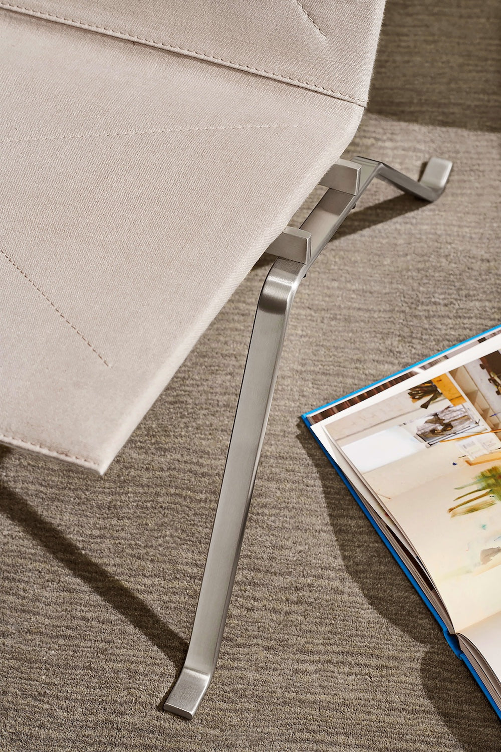 PK22 design av Poul Kjærhol i Canvas