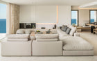 Flexform Groundpiece sofa, som moduloppsett i et lyst interiør