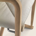 Flexform Luchino Outdoor spisestol, detalj av iroko-ramme og tekstilsete